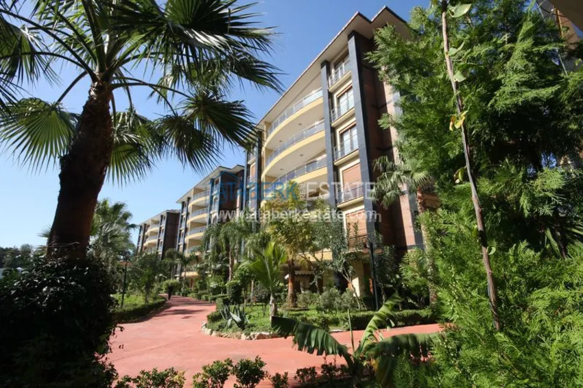 Spacious 3+1 apartment in a luxury complex in the center of Alanya 24 