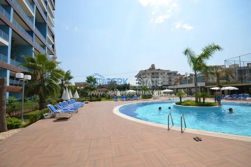 Элитная квартира с тремя спальня в шикарном комплексе в центре Алании 23 