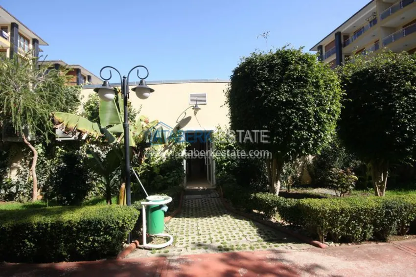 Spacious 3+1 apartment in a luxury complex in the center of Alanya 28 