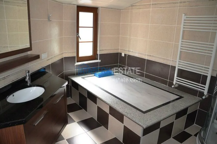 Exclusive mansion with stunning views! 10 