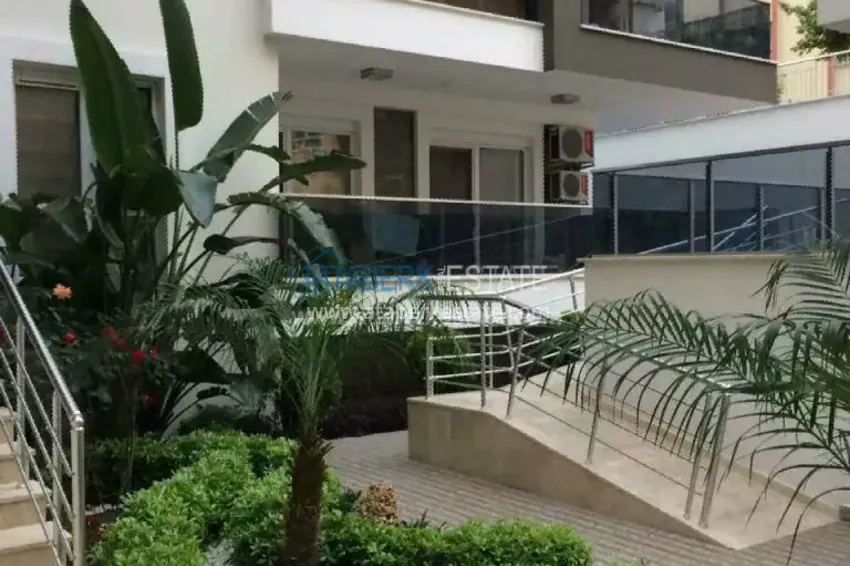 Cozy two-roomed apartment with furniture in the center of Alanya 6 