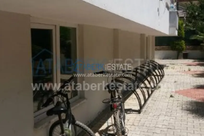 One bedroom apartment with excellent location for the urgent sale! 5 