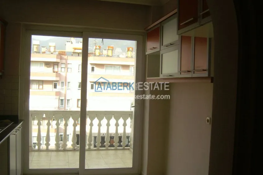 Квартира от собственника на центральной улице Алании 13 