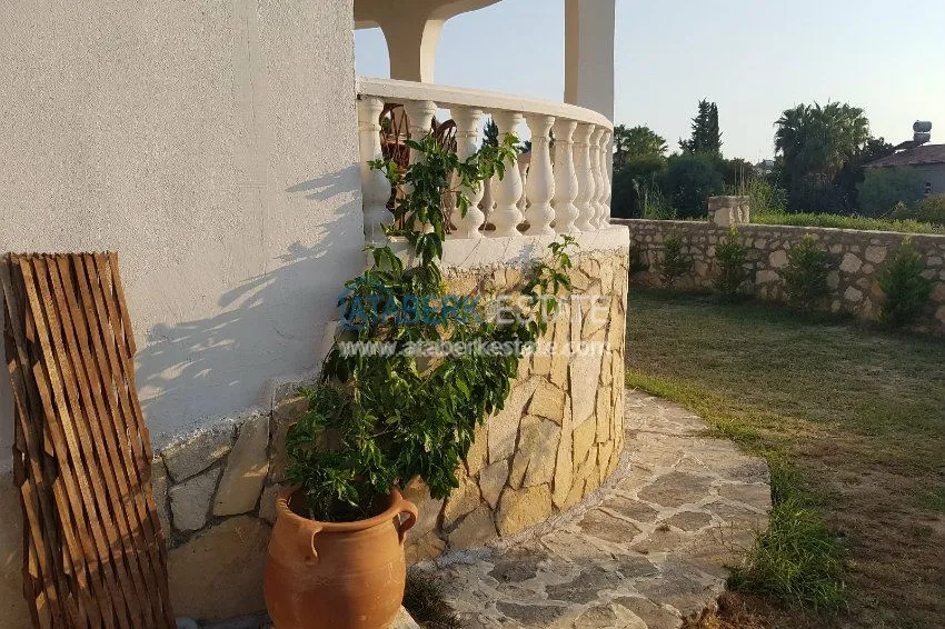 Furnished villa with land plot and equipment waiting for its owner! 10 