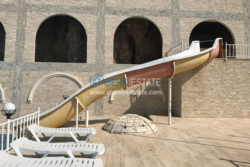 Вилла с садом и потрясающим видом, ждет своего нового владельца! 11 