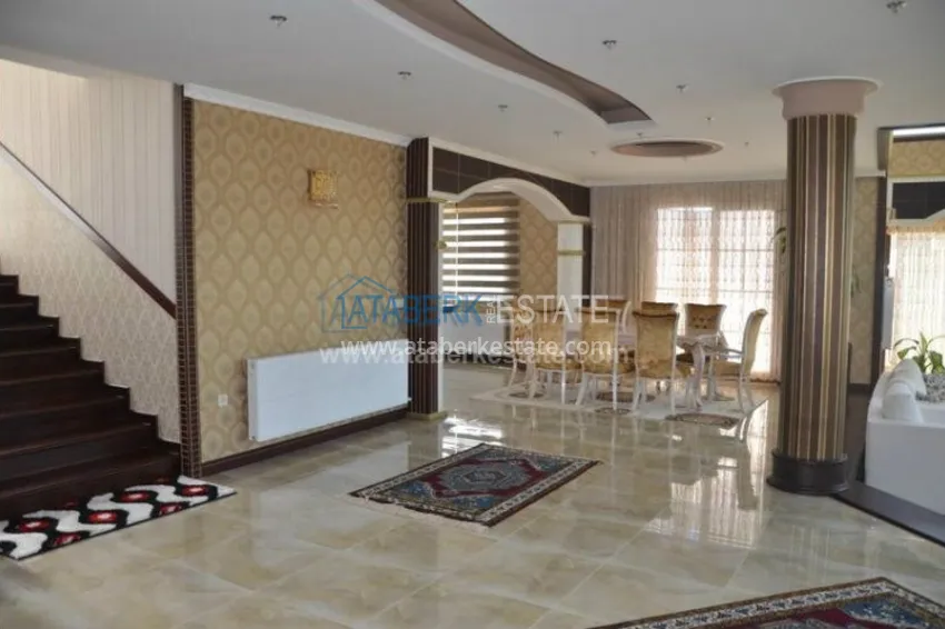 Exclusive mansion with stunning views! 16 