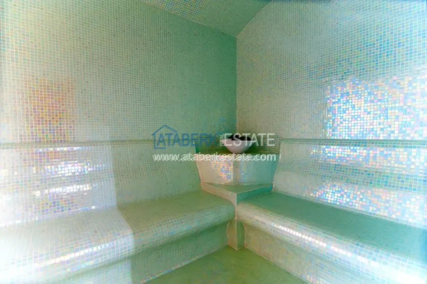 Complex with hotel infrastructure near the university and school 18 