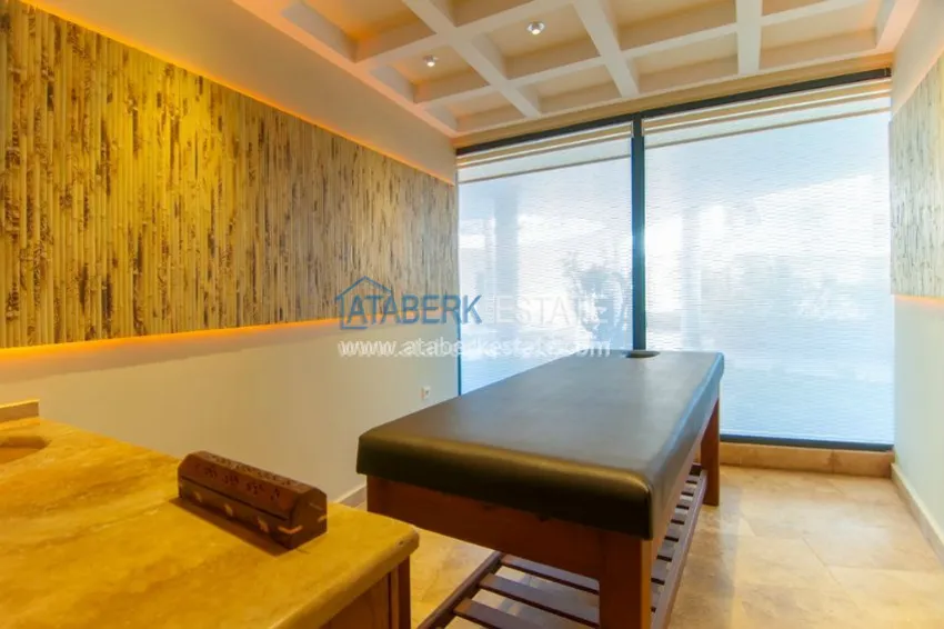 Complex with hotel infrastructure near the university and school 20 