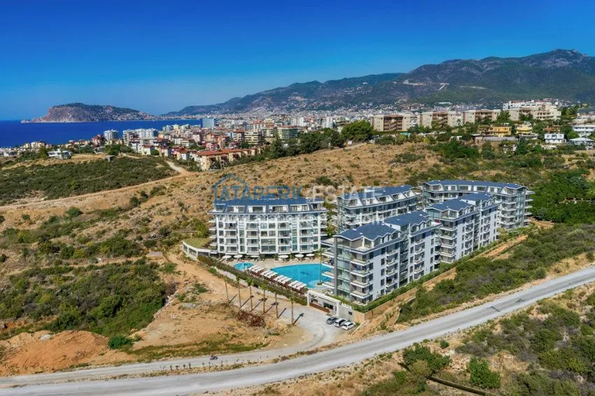 Complex with hotel infrastructure near the university and school 30 