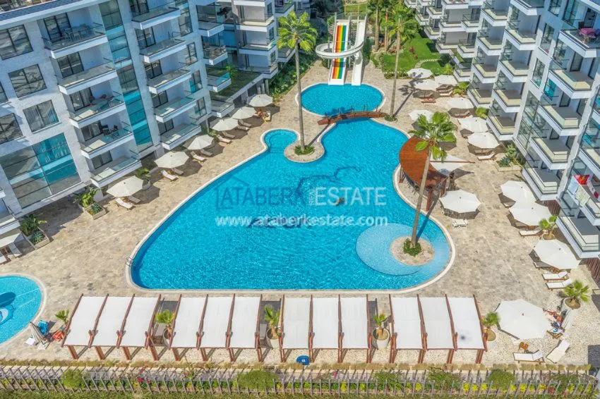 Complex with hotel infrastructure near the university and school 35 