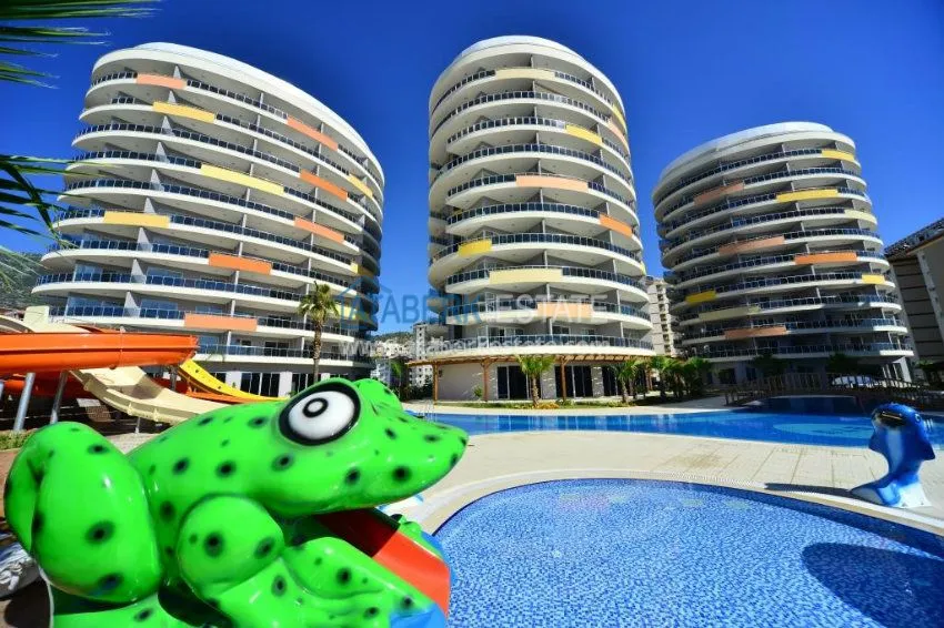 Apartments in a complex with excellent infrastructure, located near Alanya center 31