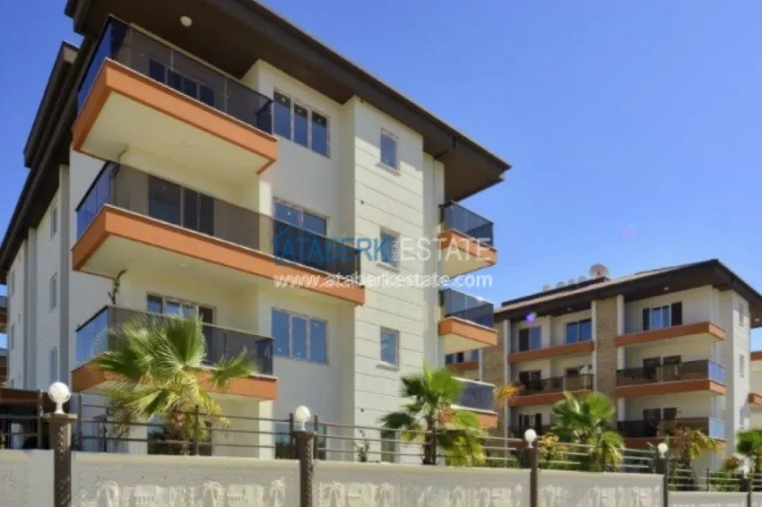 Трехкомнатная квартира с чудесным садом, в элитном комплексе, с видом на море. 4 