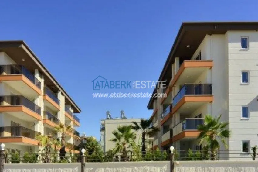 Трехкомнатная квартира с чудесным садом, в элитном комплексе, с видом на море. 5 