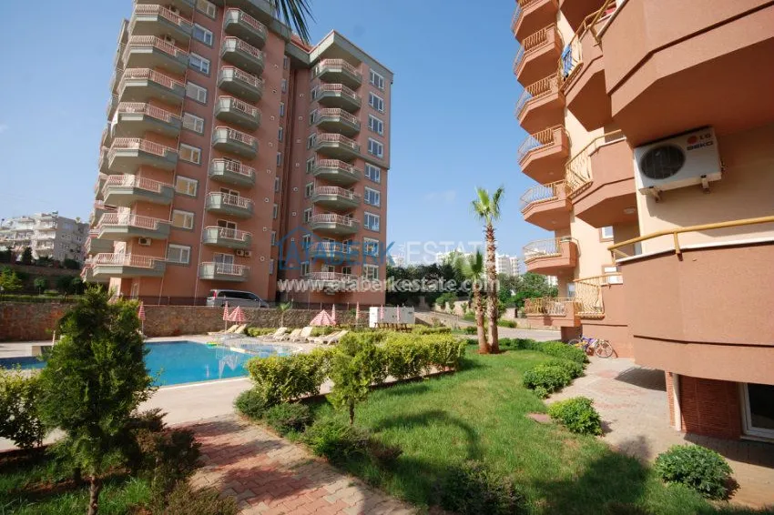 Apartments in a well-kept complex from the developer 1 