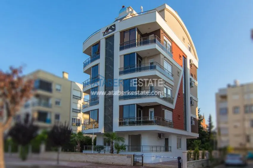 Beautiful complex by the sea in Konyaalti 10 