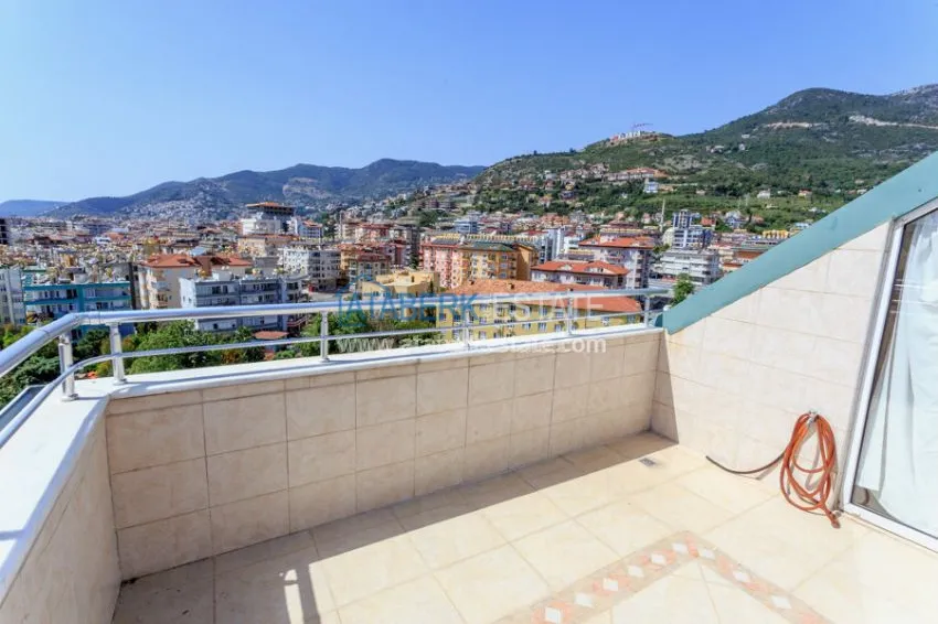 4+1 duplex with stunning views of the sea and the fortress in the center of Alanya 10 