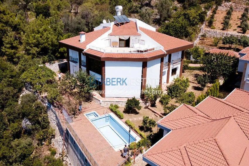 Exclusive mansion with stunning views! 1 