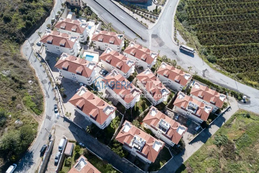 Sea-view apartment 2+1 in a beautiful area 10 