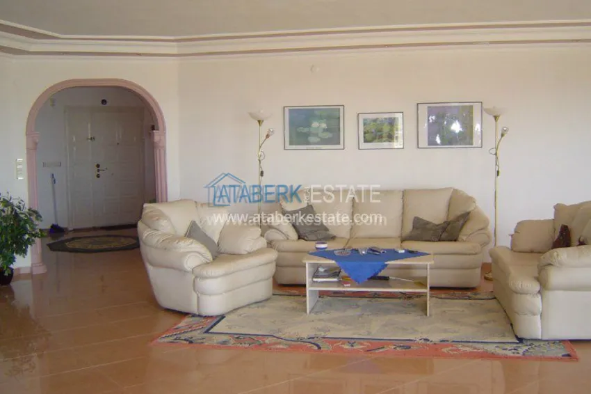 Вилла с личным бассейном и садом в Махмутларе 4 