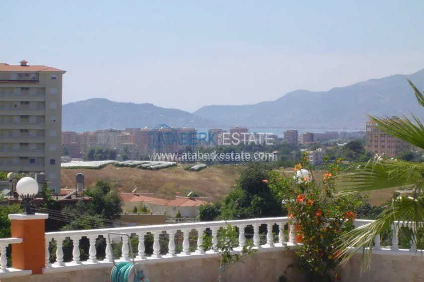 Вилла с личным бассейном и садом в Махмутларе 19 