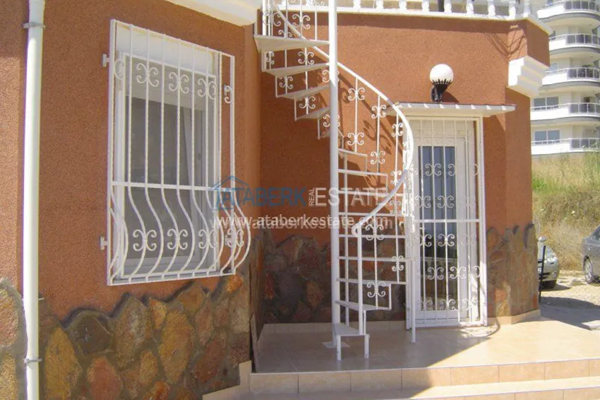 Вилла с личным бассейном и садом в Махмутларе 21 