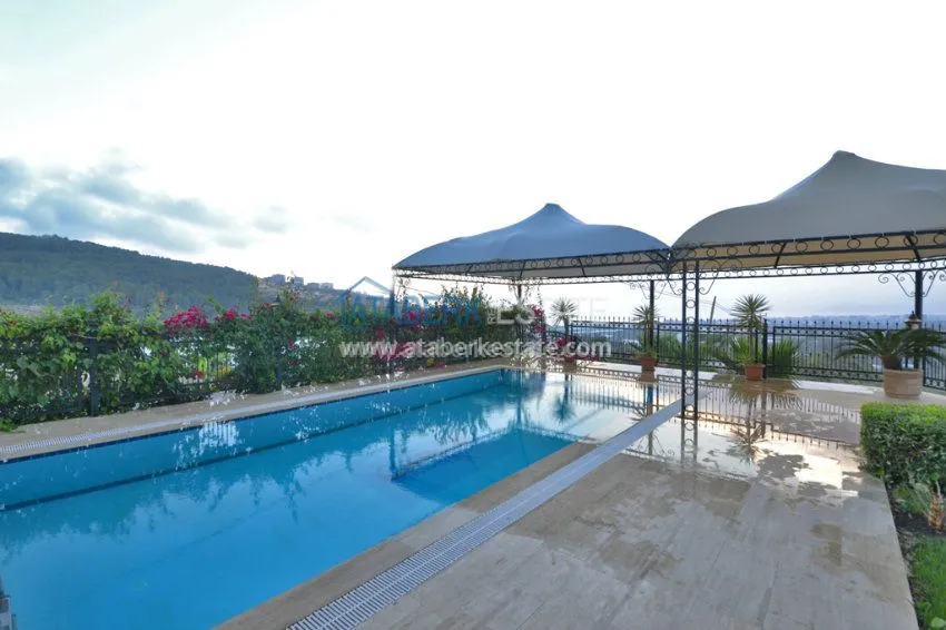 Элитная вилла с потрясающими характеристиками! 4 