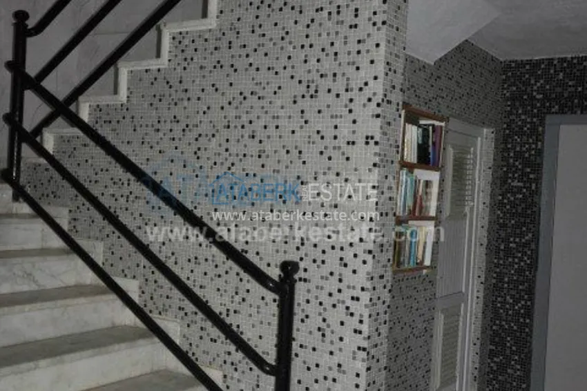 Недорогая трехкомнатная квартира в комплексе в Махмутларе от собственника 10 