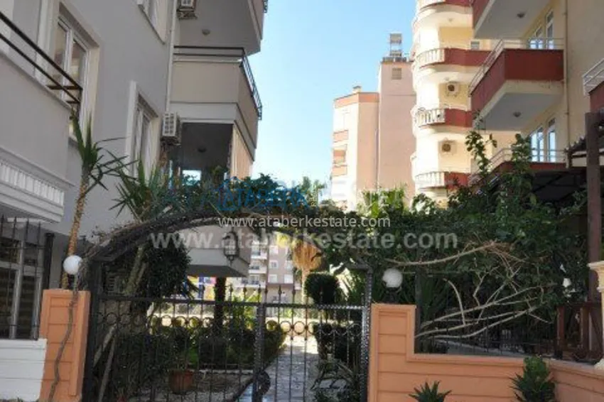 Недорогая трехкомнатная квартира в комплексе в Махмутларе от собственника 24 