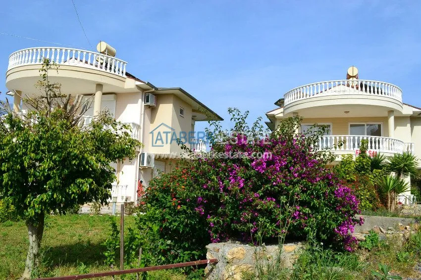 4+2 villa , located 800 meters from the Mediterranean sea 4 