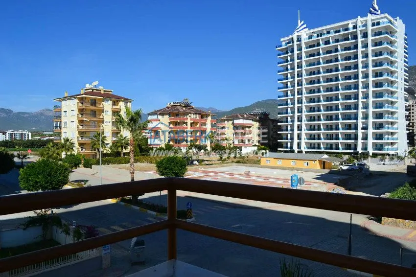 Квартира на первой береговой линии в хорошем комплексе 22 