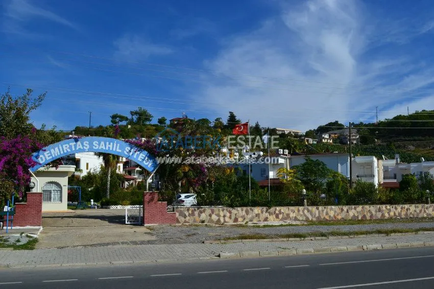 Квартира на первой береговой линии в хорошем комплексе 30 