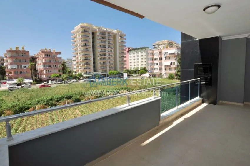 Двухкомнатная квартира от собственника в 50 метрах от пляжа 1 