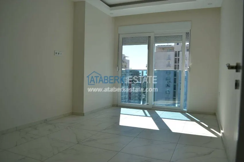 Меблированные апартаменты о т собственника в ухоженном комплексе 15 