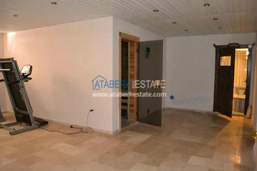 Трехкомнатные апартаменты с видом на горы. 13 