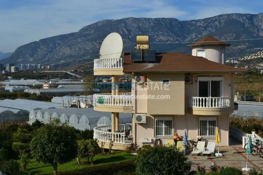 4+2 villa , located 800 meters from the Mediterranean sea 28 