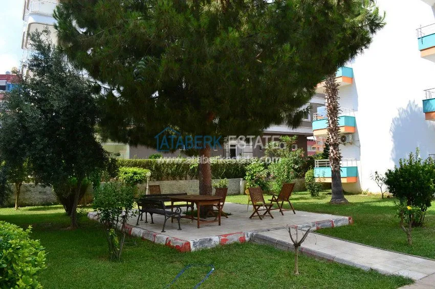 Квартира 2+1 на первой линии в Махмутларе 4 