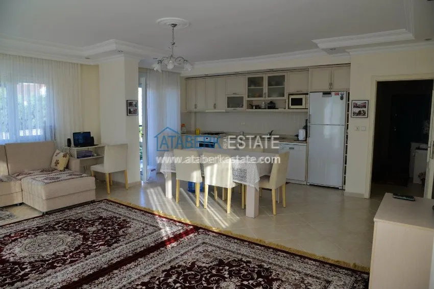 От собственника полностью меблированная квартира в 100 м от моря 2 