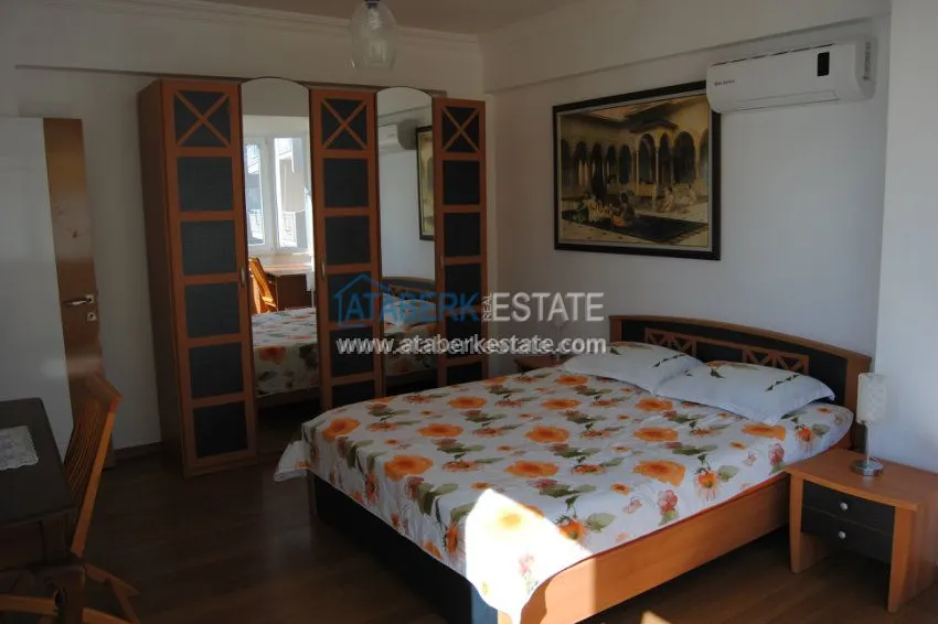 Квартира с ремонтом на первой береговой линии в Махмутларе 33 