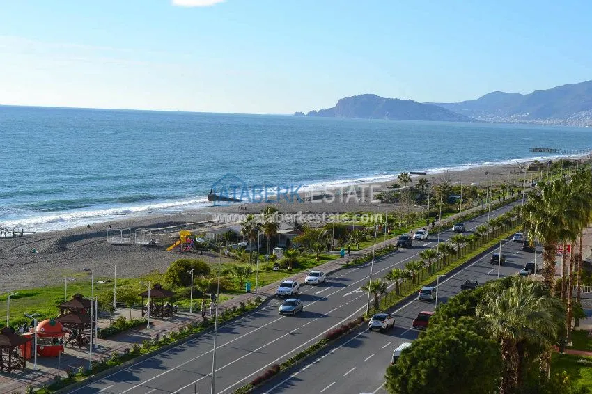 Квартира 2+1 с завораживающим видом на море, на первой линии 15 