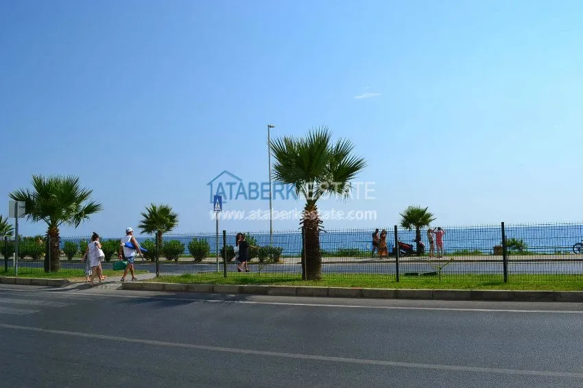 Квартира 2+1 на первой линии в Махмутларе 27 