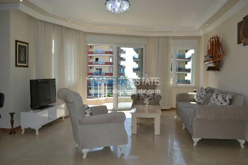 Трехкомнатная квартира в популярном районе 14 