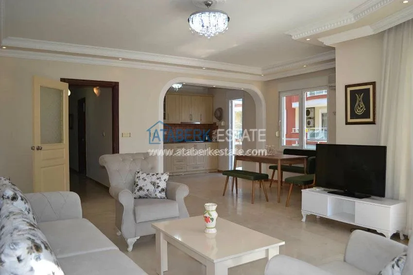 Трехкомнатная квартира в популярном районе 16 