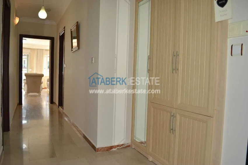 Трехкомнатная квартира в популярном районе 20 