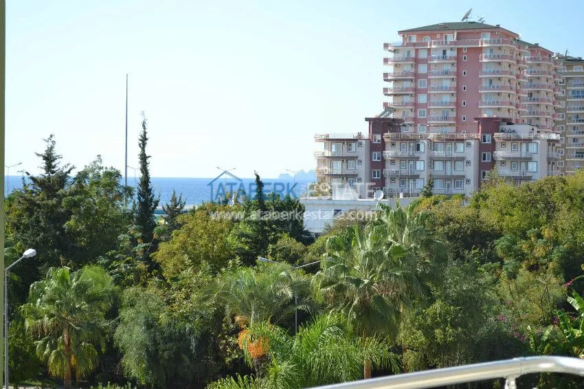 Трехкомнатная квартира в популярном районе 26 