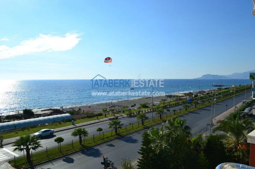 Просторные апартаменты 2+1 на берегу лазурного моря. 9 