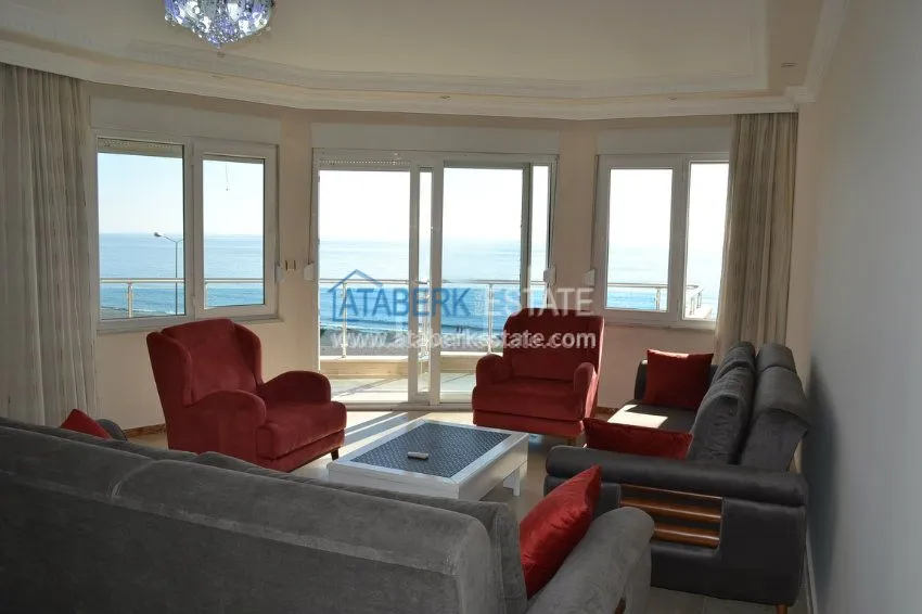 Просторные апартаменты 2+1 на берегу лазурного моря. 13 