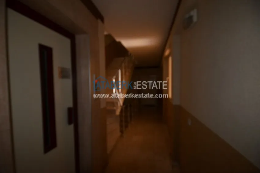 Spacious penthouse in a prestigious area from the owner 9 