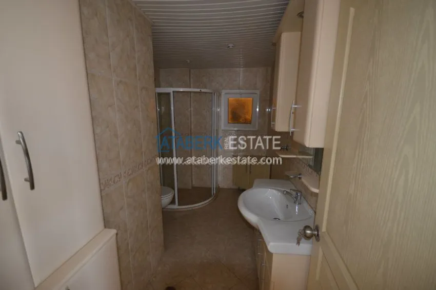 Spacious penthouse in a prestigious area from the owner 13 