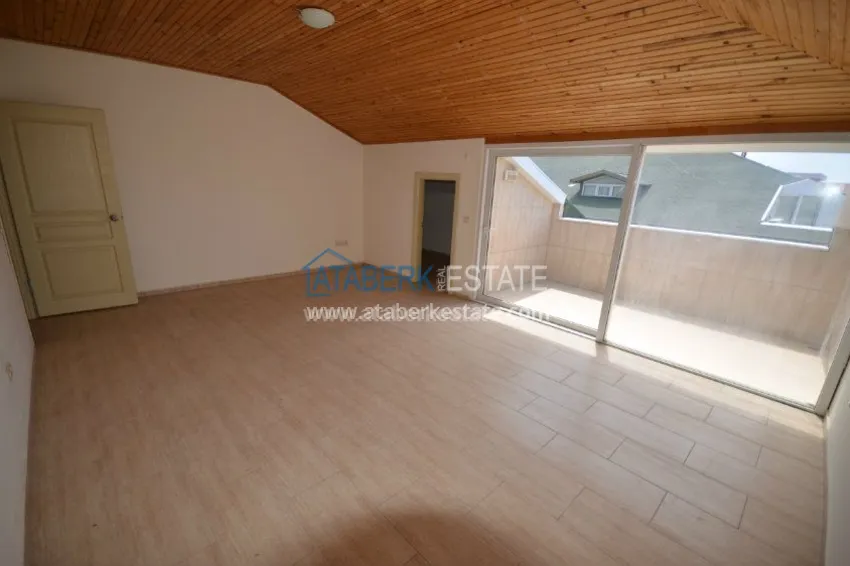 Spacious penthouse in a prestigious area from the owner 35 