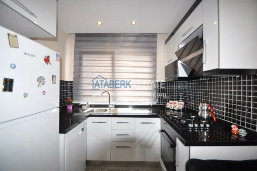 Компания AtaberkEstate предлагает вашему вниманию трехкомнатную квартиру. 27 